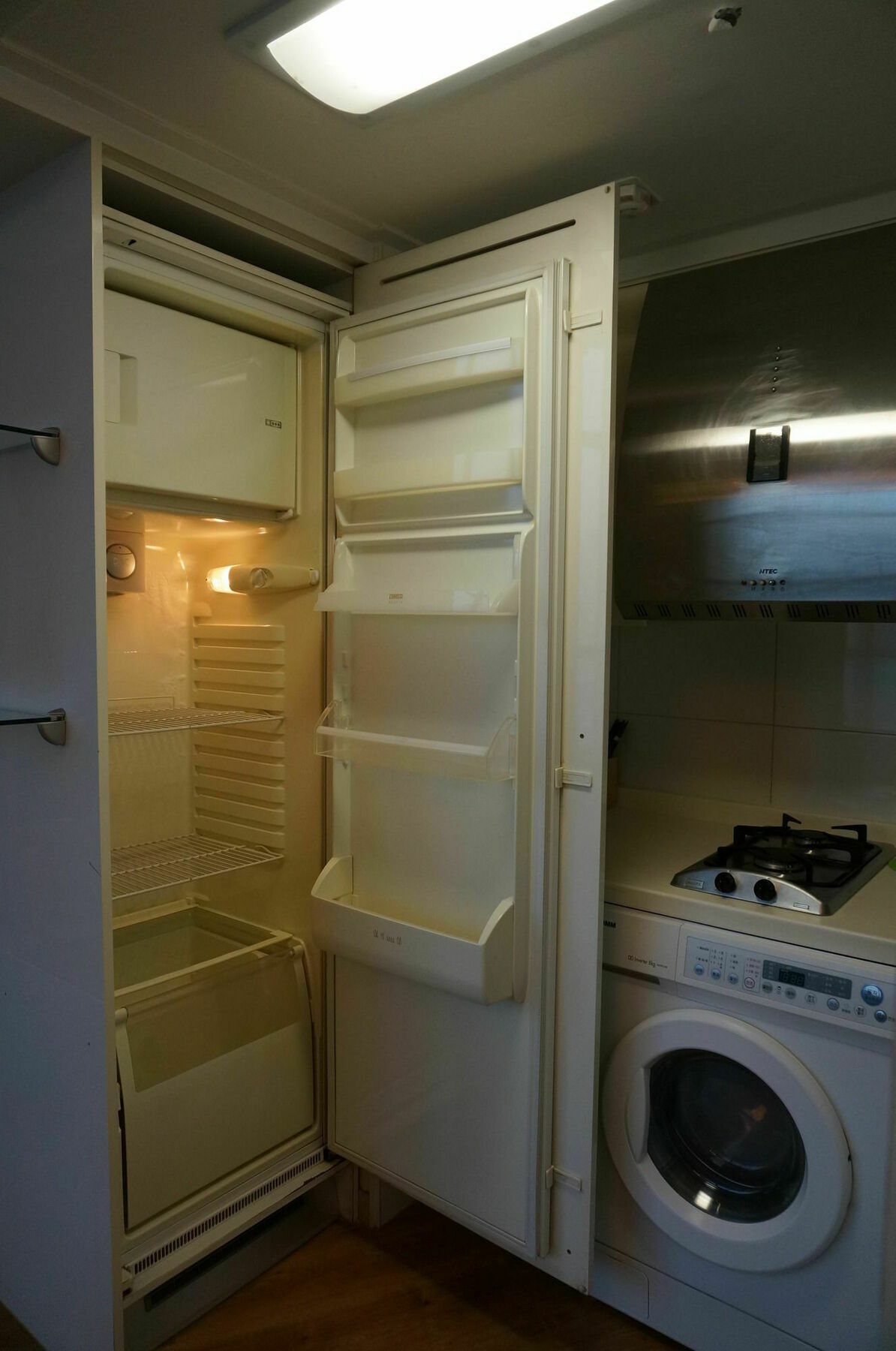 Apartment Serviced Station *